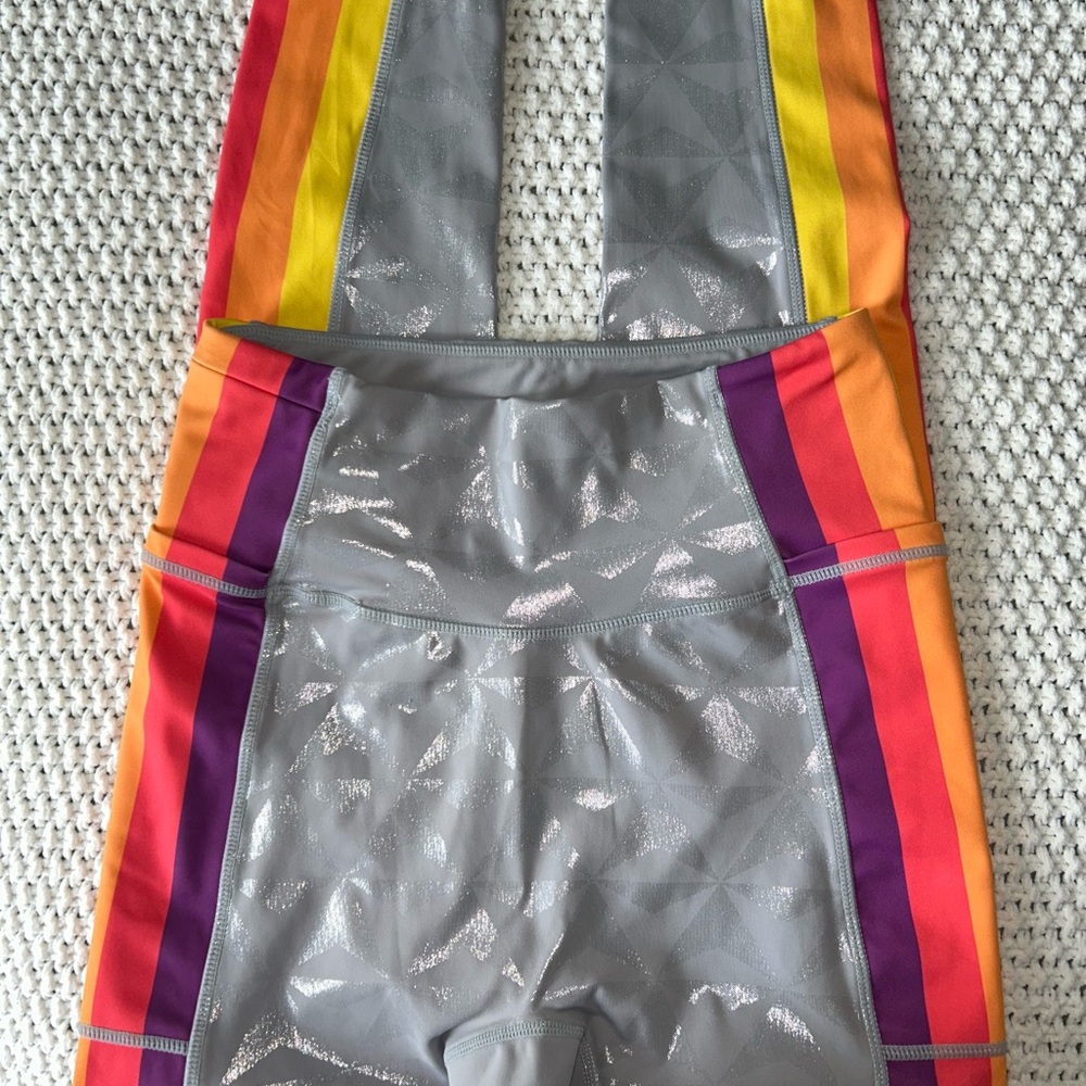 CROWNED GEODESIC DAY Leggings Medium